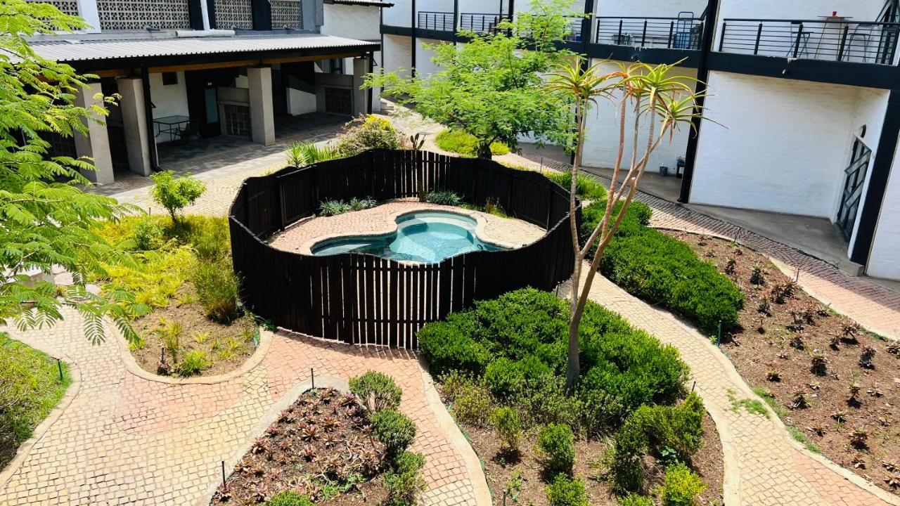 City Living Apartment 119 - Washer, 4K Tv, Fast Wifi, & Sunny Balcony 约翰内斯堡 外观 照片